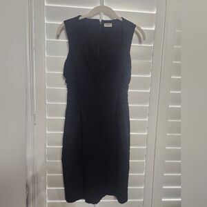 L'AGENCE Elegant Black Sleeveless Dress